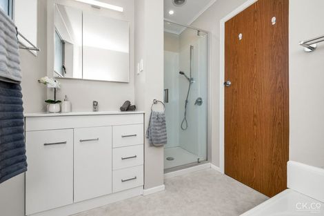Photo of property in 1/60 Thackeray Street, Trentham, Upper Hutt, 5018