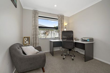Photo of property in 11 Lakeside Terrace, Omokoroa, 3114