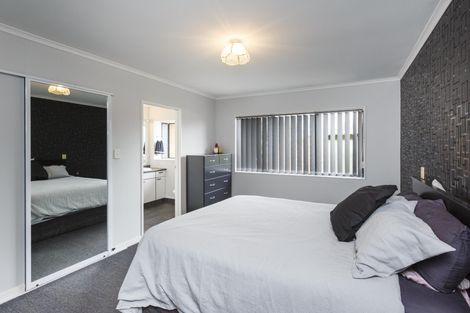 Photo of property in 82 Amberley Avenue, Highbury, Palmerston North, 4412