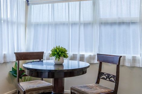 Photo of property in 26 Barron Drive, Green Bay, Auckland, 0604