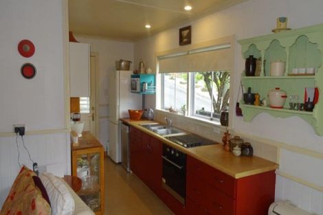 Photo of property in 27b Milton Terrace, Picton, 7220