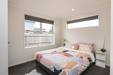 Photo of property in 58a Exeter Crescent, Takaro, Palmerston North, 4412