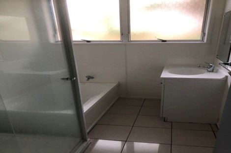 Photo of property in 35 Glenbervie Crescent, Massey, Auckland, 0614