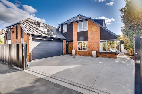 Photo of property in 12 Patricia Place, Harewood, Christchurch, 8051