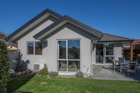 Photo of property in 18 Fantasia Gardens, Northwood, Christchurch, 8051