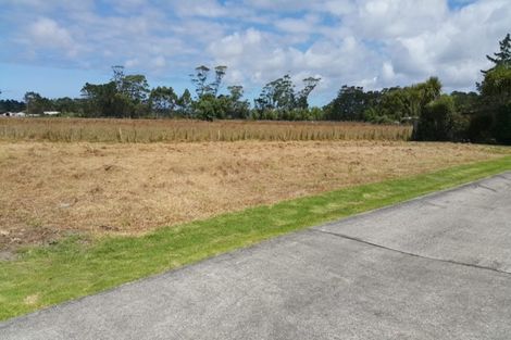 Photo of property in 30 Aitkenhead Court, Parakai, 0830