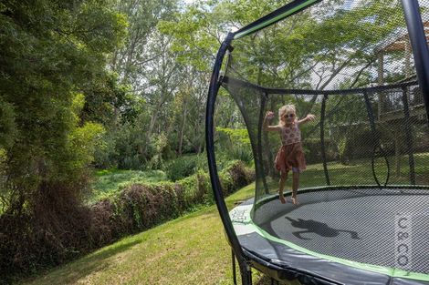 Photo of property in 11 Murray Way, Waimauku, 0812