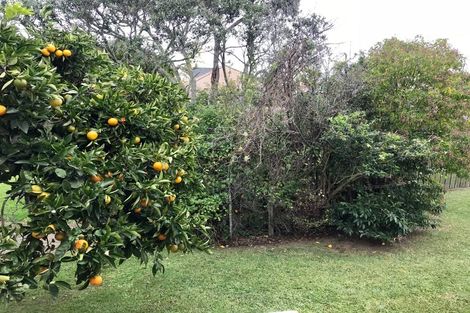 Photo of property in 2/53 Shakespeare Road, Milford, Auckland, 0620