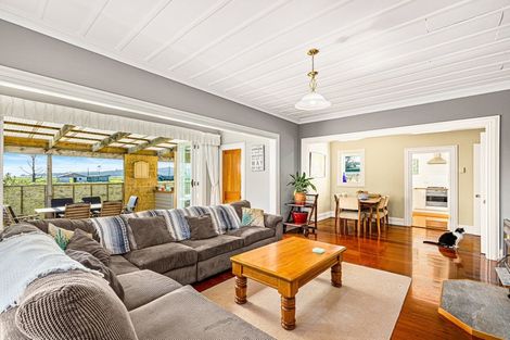 Photo of property in 55 Springs Road, Parakai, 0830