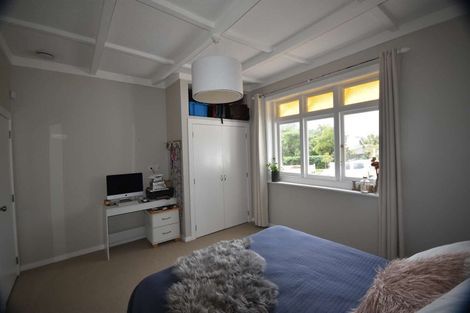 Photo of property in 10 Myrtle Street, Morningside, Auckland, 1022