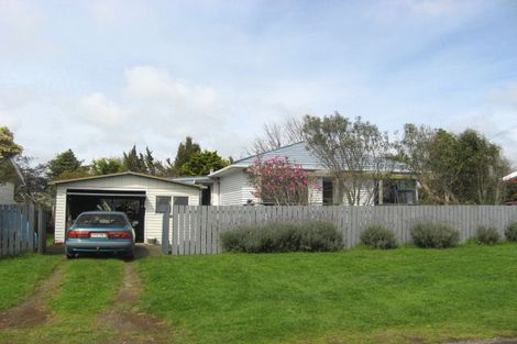 Photo of property in 16 Gold Street, Waitara, 4320