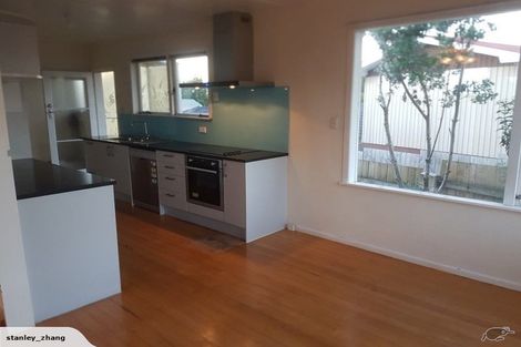 Photo of property in 51 Farquhar Road, Glendene, Auckland, 0602