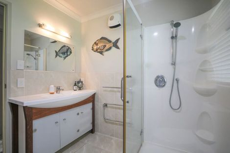 Photo of property in 41 Kinder Street, Acacia Bay, Taupo, 3330