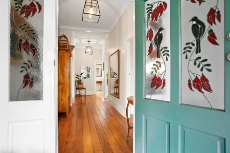 Photo of property in 122 Victoria Street, Cambridge, 3434