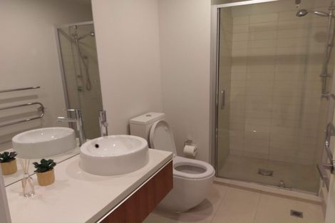 Photo of property in The Docks Apartments, 117/2 Dockside Lane, Auckland Central, Auckland, 1010