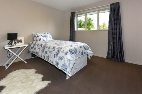 Photo of property in 22 Pemberton Drive, Darfield, 7510