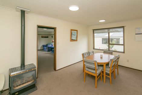 Photo of property in 2/105 Aorangi Road, Bryndwr, Christchurch, 8053