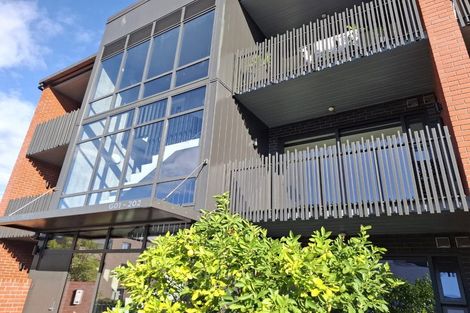 Photo of property in 102/2a Matatiki Street, Northcote, Auckland, 0627