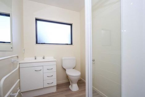 Photo of property in 17 Beatrix Street, Avondale, Auckland, 1026