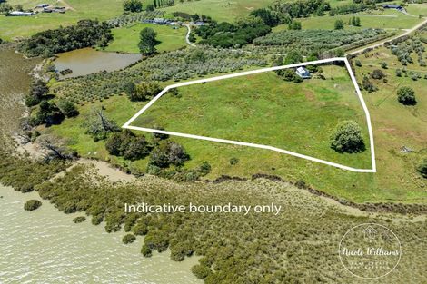 Photo of property in 47 Merril Road, Paparoa, 0571