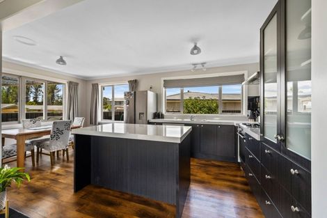 Photo of property in 90 Ashworth Street, Alexandra, 9320