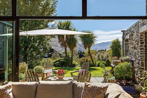 Photo of property in 8 Bretby Court, Jacks Point, Queenstown, 9371