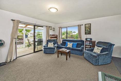 Photo of property in 22 Seadown Crescent, Amberley, 7410