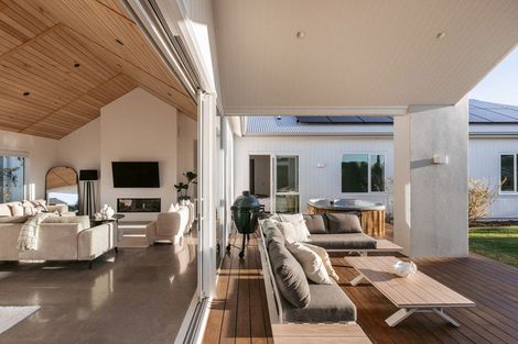 Photo of property in 30 Colpoma Close, Papamoa Beach, Papamoa, 3118