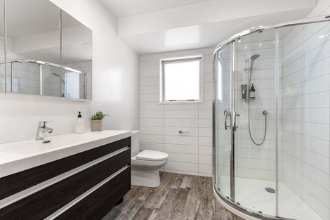 Photo of property in 113 Litten Road, Cockle Bay, Auckland, 2014