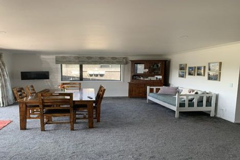 Photo of property in 21b Chestnut Close, Kelvin Grove, Palmerston North, 4414