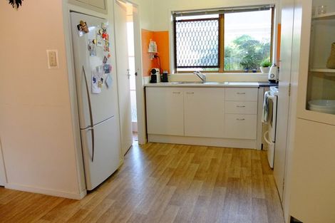 Photo of property in 1/48 Stanniland Street, Sunnyhills, Auckland, 2010