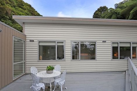 Photo of property in 64a Peterhouse Street, Tawa, Wellington, 5028
