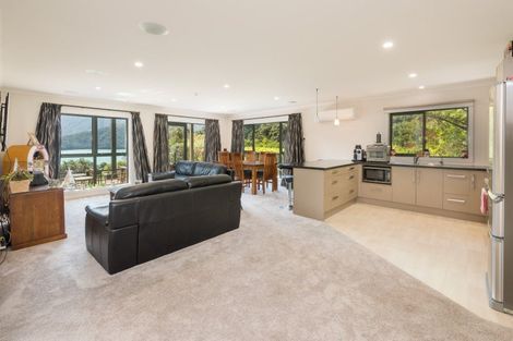 Photo of property in 25 Sandy Bay Road, Black Rock, Marlborough Sounds, 7282