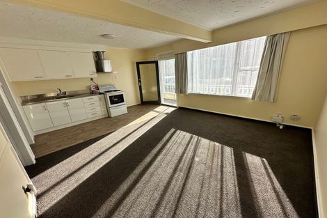 Photo of property in 327 Adelaide Road, Newtown, Wellington, 6021