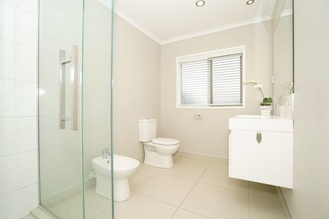 Photo of property in 9 Derwent Place, Flagstaff, Hamilton, 3210