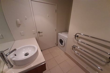Photo of property in The Docks Apartments, 116/2 Dockside Lane, Auckland Central, Auckland, 1010