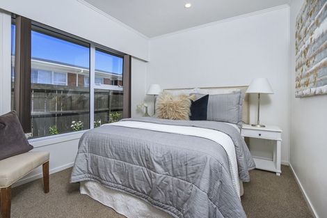 Photo of property in 1/344 Lake Road, Hauraki, Auckland, 0622