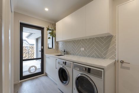 Photo of property in 67 Willowside Place, Amberley, 7410