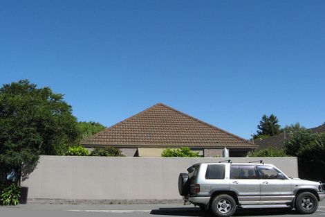 Photo of property in 3/30 Aikmans Road, Merivale, Christchurch, 8014