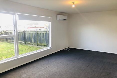 Photo of property in 23a Kapiti Crescent, Titahi Bay, Porirua, 5022