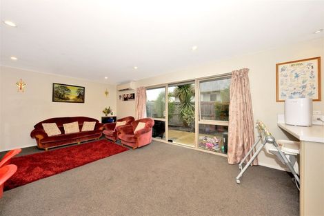 Photo of property in 4 Lake Terrace Road, Burwood, Christchurch, 8061