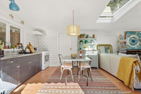 Photo of property in 56 Princess Street, Martinborough, 5711