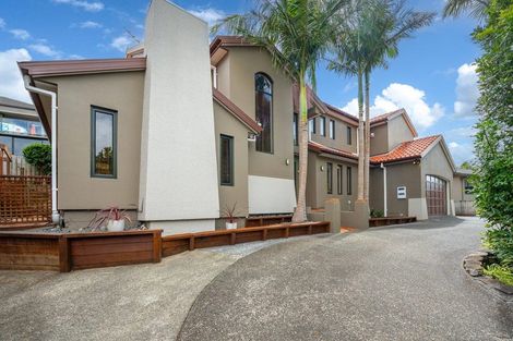 Photo of property in 29 Hogarth Rise, West Harbour, Auckland, 0618