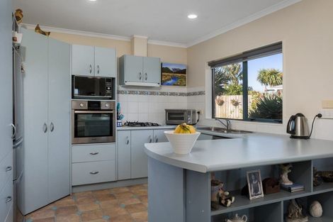 Photo of property in 98 Koutunui Road, Athenree, Katikati, 3177