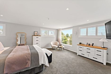Photo of property in 16 Rewi Street, Torbay, Auckland, 0630