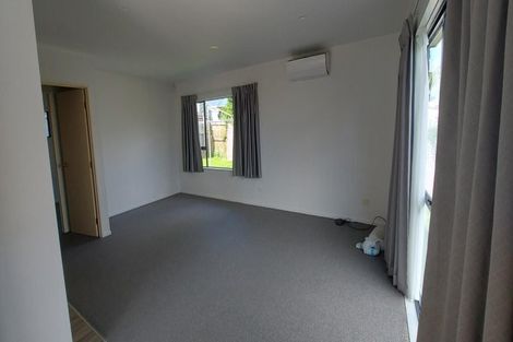 Photo of property in 1/10 Netherlands Avenue, Kelston, Auckland, 0602