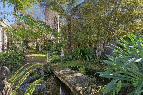 Photo of property in 13 Ward Crescent, Te Atatu Peninsula, Auckland, 0610