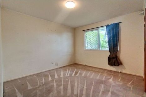 Photo of property in 39 Lewisham Street, Highland Park, Auckland, 2010