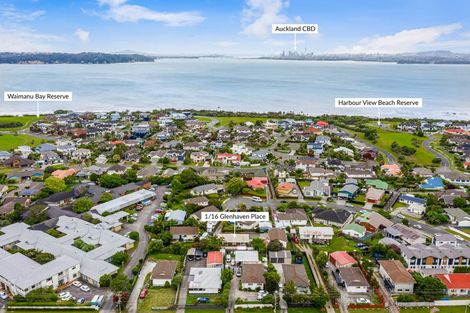 Photo of property in 1/16 Glenhaven Place, Te Atatu Peninsula, Auckland, 0610