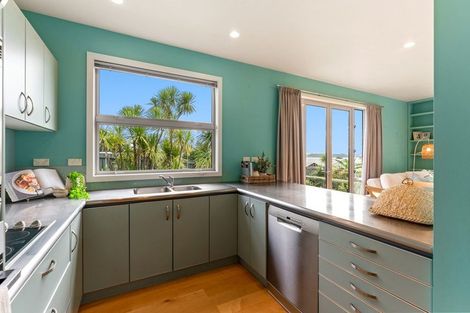 Photo of property in 17 Deerness Crescent, Algies Bay, Warkworth, 0920